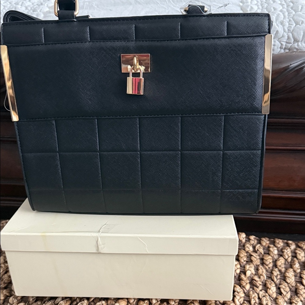 Elegant Black Handbag